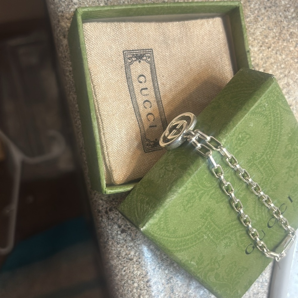 Authentic (Guaranteed or your money back!) Gucci bracelet! - Picture 4 of 4